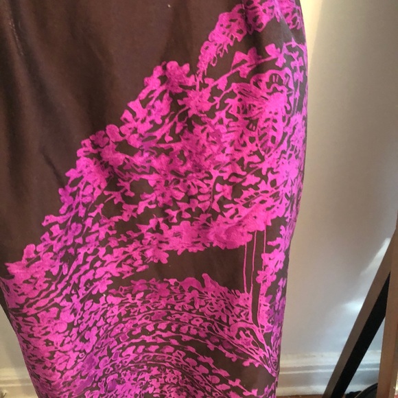 DRESS with attached flowers - classic cut  Midi - Picture 8 of 8